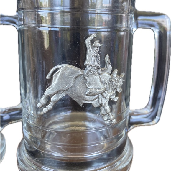 2 Glass Beer Mugs Steins Pewter Cowboy Horse Bull Rodeo Metalworks Pendleton - Picture 5 of 10
